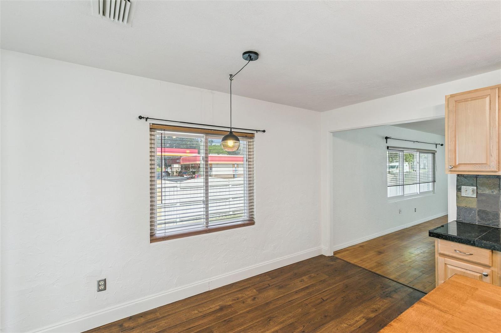 1652 Berkshire Ave Property Photo 13