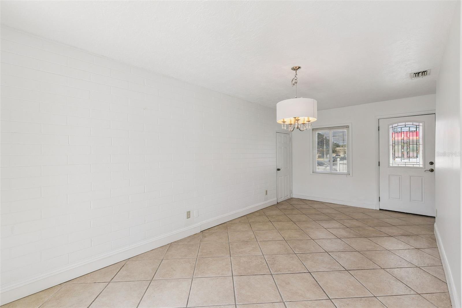 1652 Berkshire Ave Property Photo 15