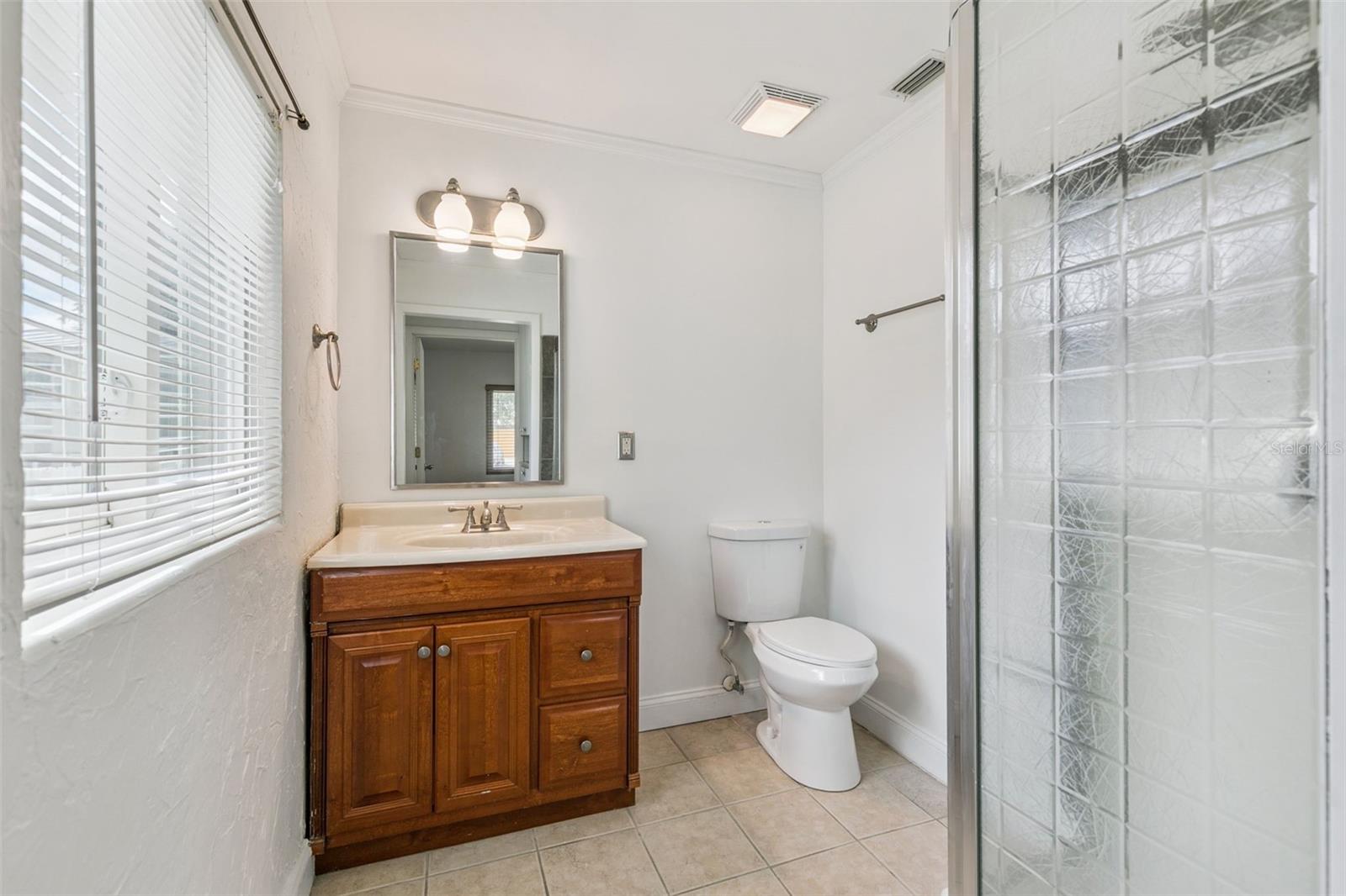 1652 Berkshire Ave Property Photo 19