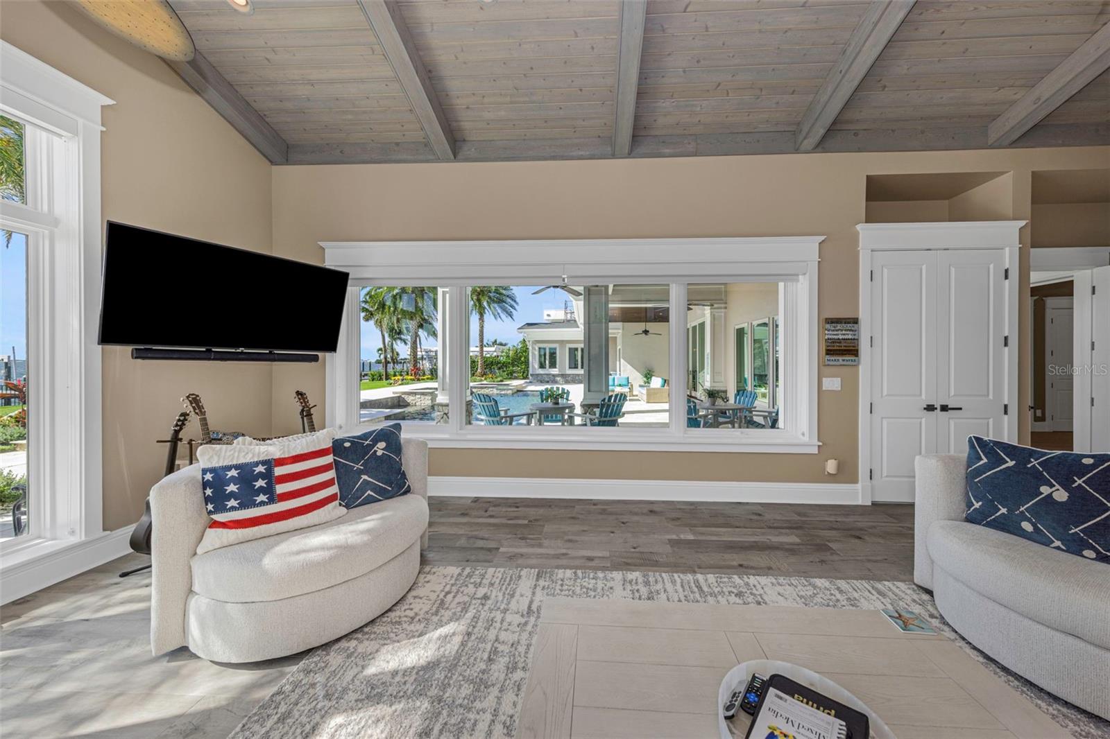1744 Santa Barbara Dr Property Photo 48