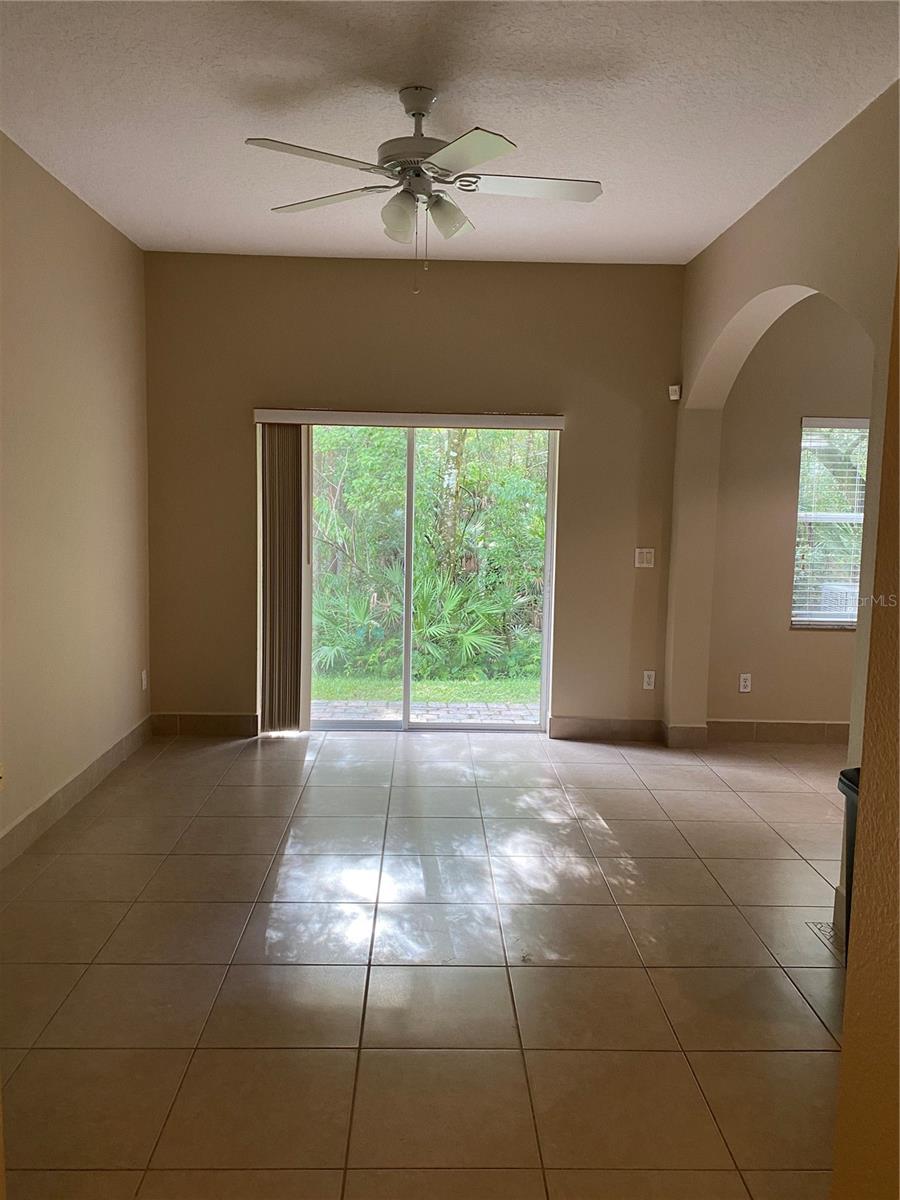 16171 Old Ash Loop Property Photo 2