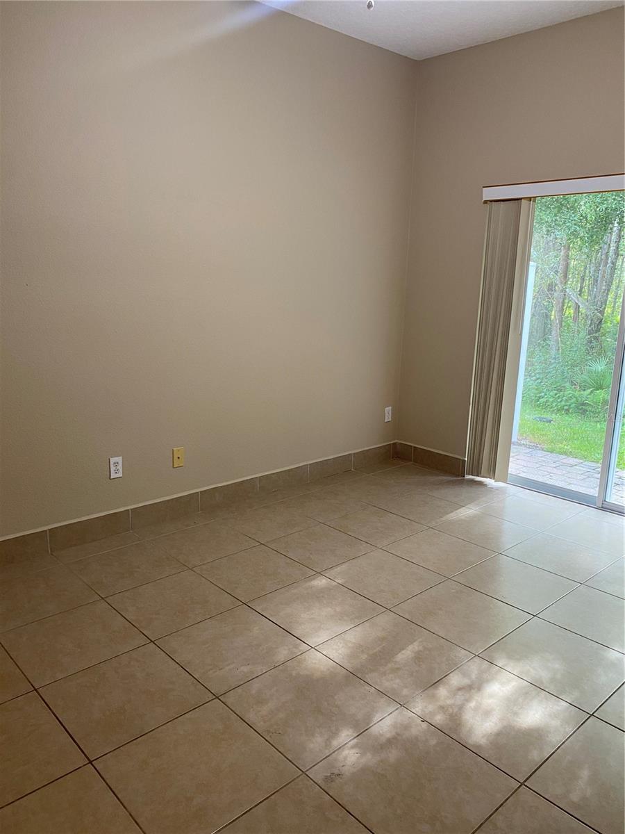 16171 Old Ash Loop Property Photo 3