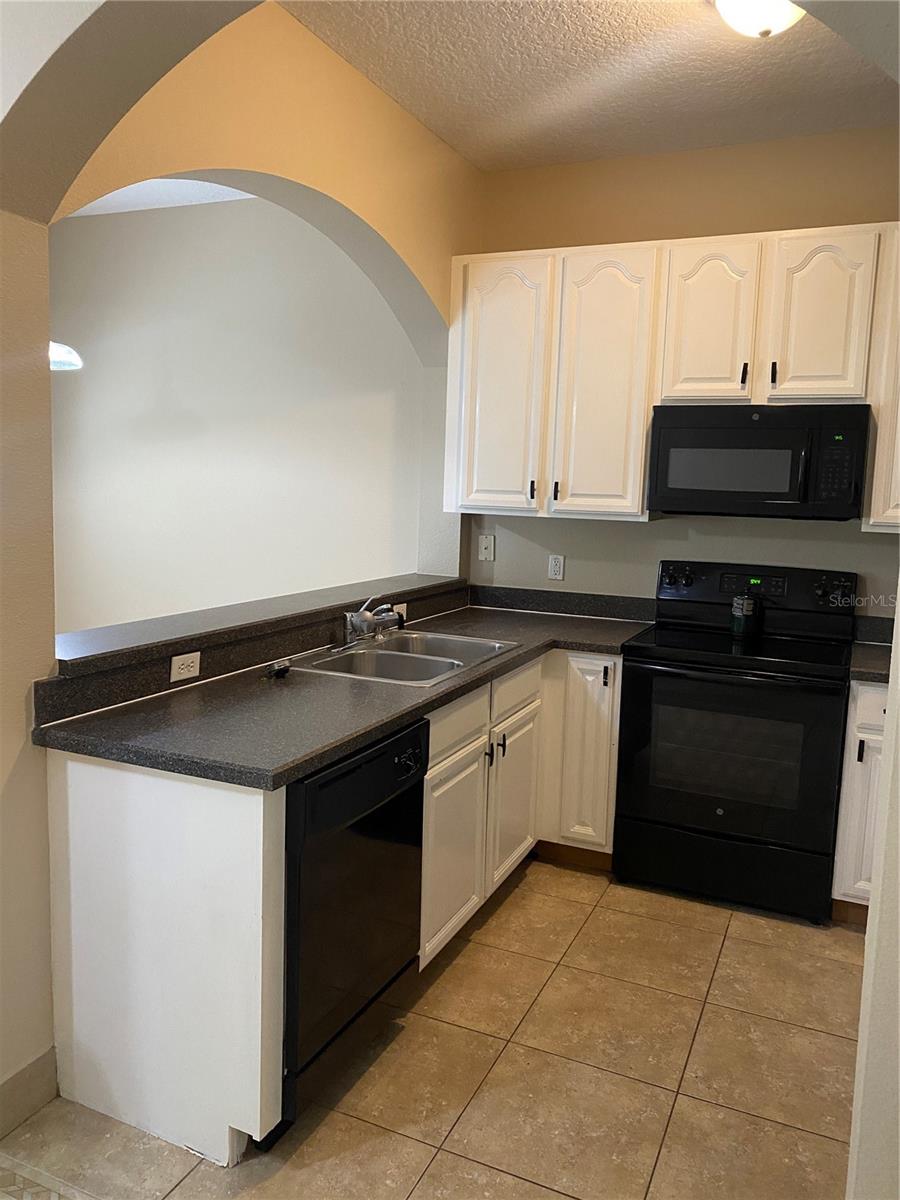 16171 Old Ash Loop Property Photo 7