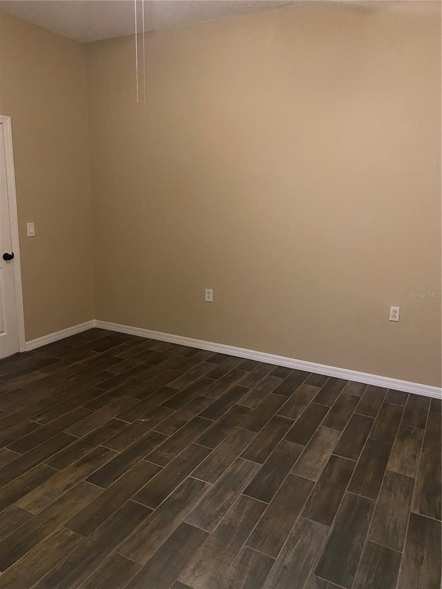 16171 Old Ash Loop Property Photo 11