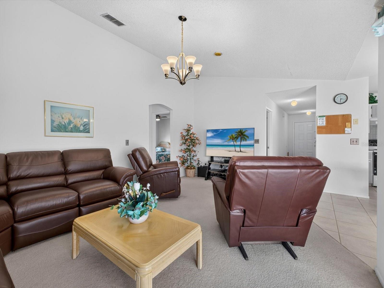 1016 Lester Ridge Ct Property Photo 4
