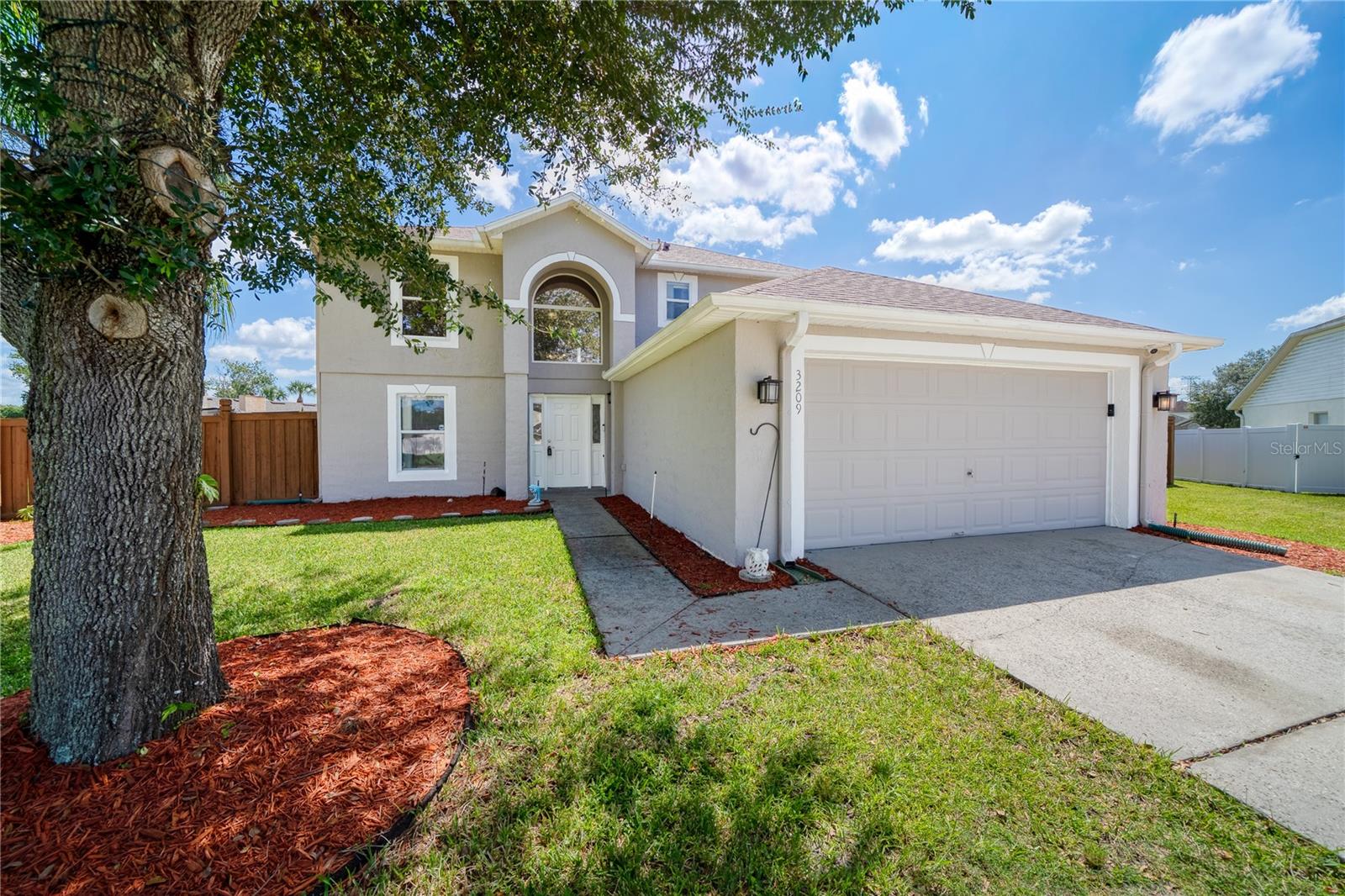 3209 ROMAINE CT