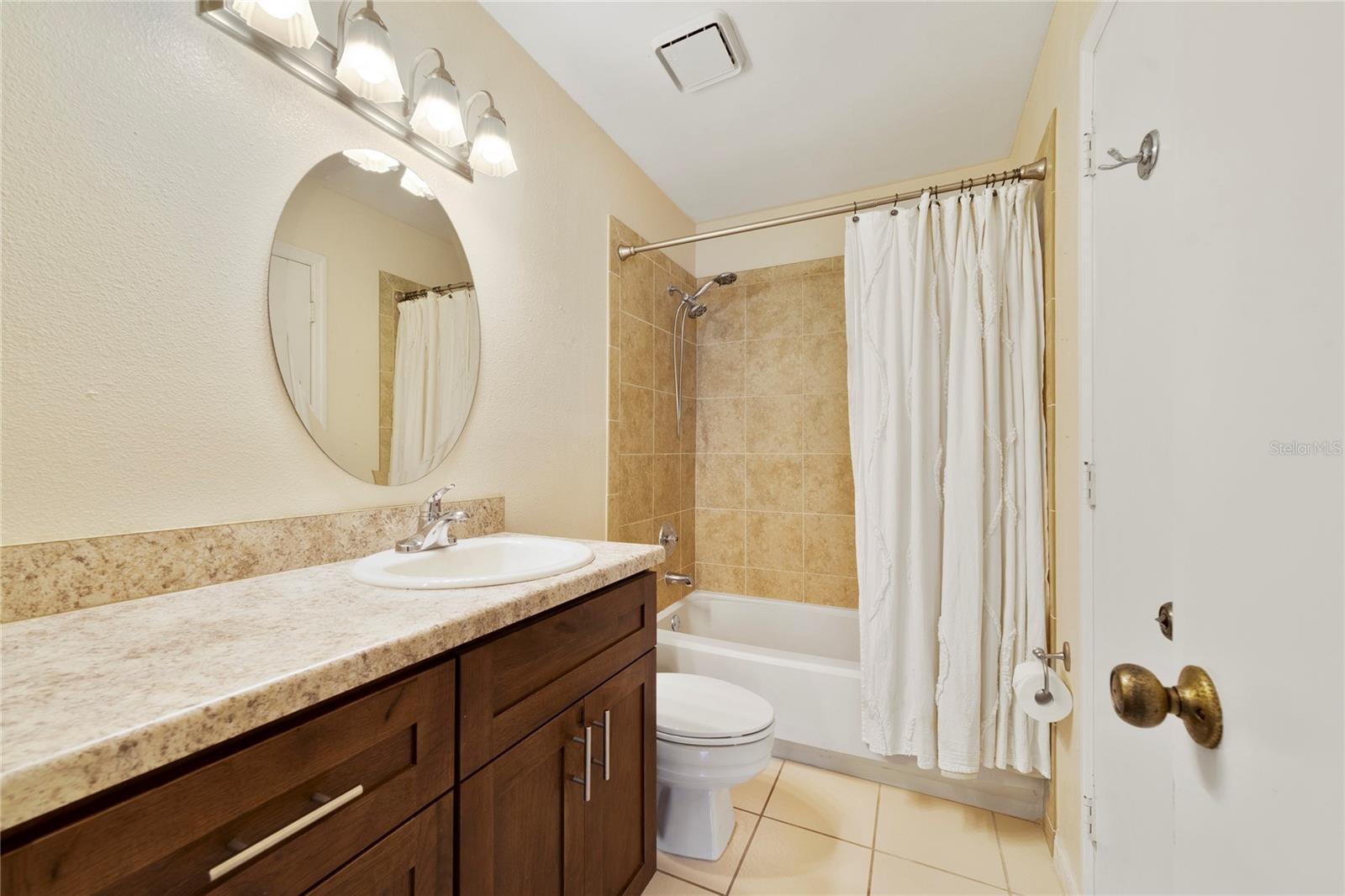260 W Sabal Palm Pl Property Photo 14