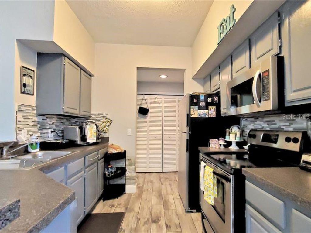 6025 Westgate Dr #2511 Property Photo 8