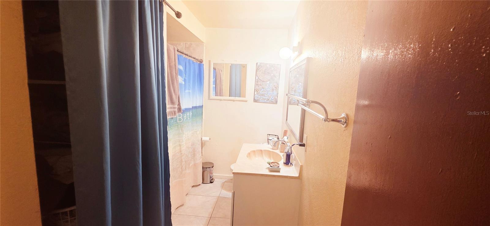 1135 Holden Ave #1/2 Property Photo 2