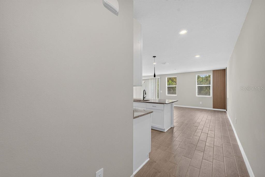 7630 Intrepid Rd Property Photo 4