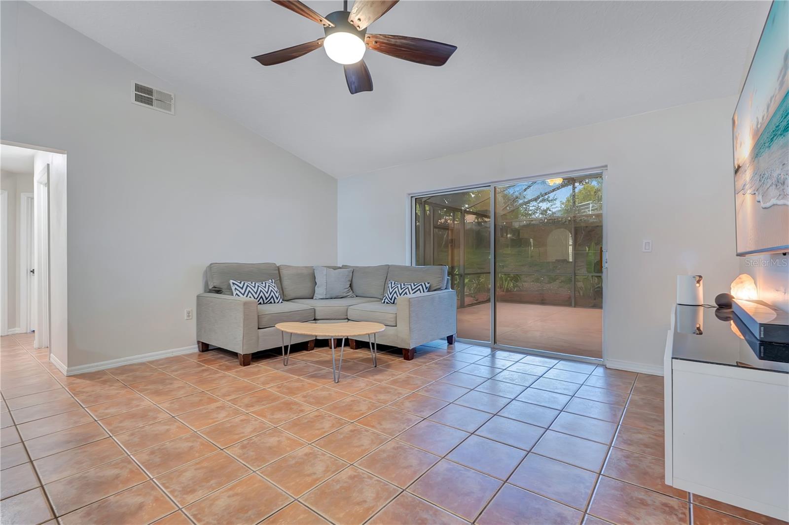 836 Elm Forest Dr Property Photo 8