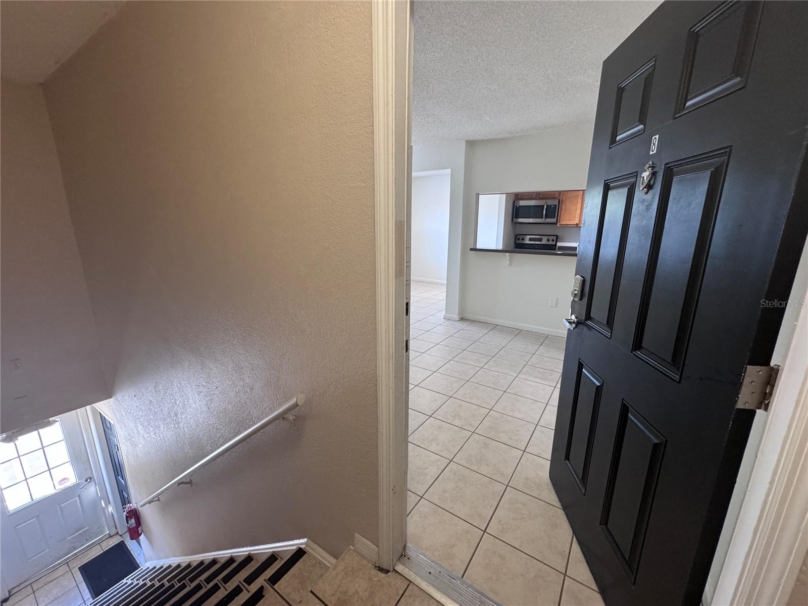 115 E Smith St #8 Property Photo 2