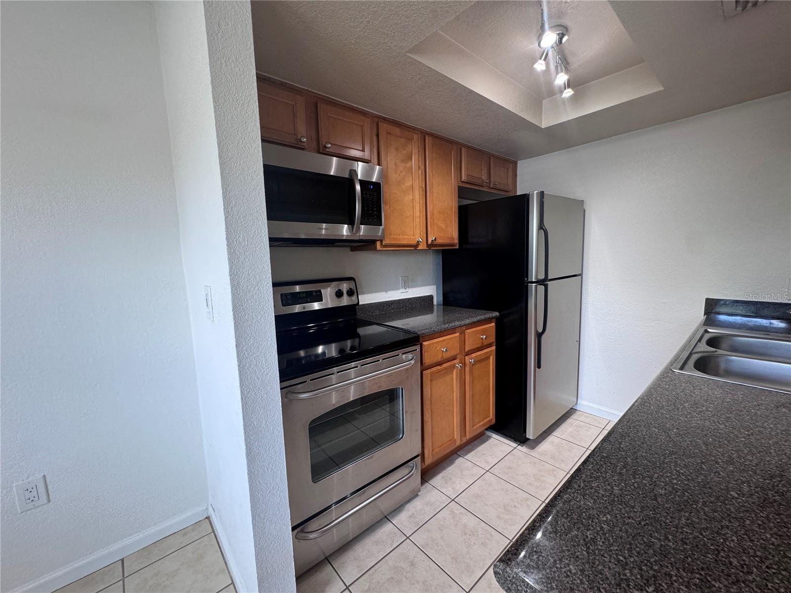 115 E Smith St #8 Property Photo 7