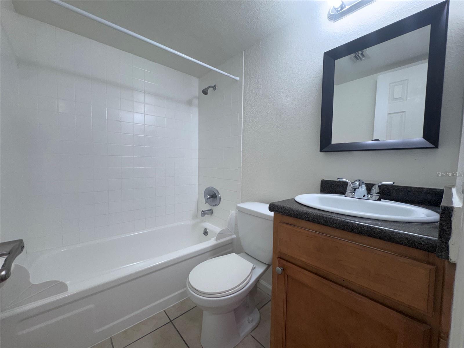 115 E Smith St #8 Property Photo 11