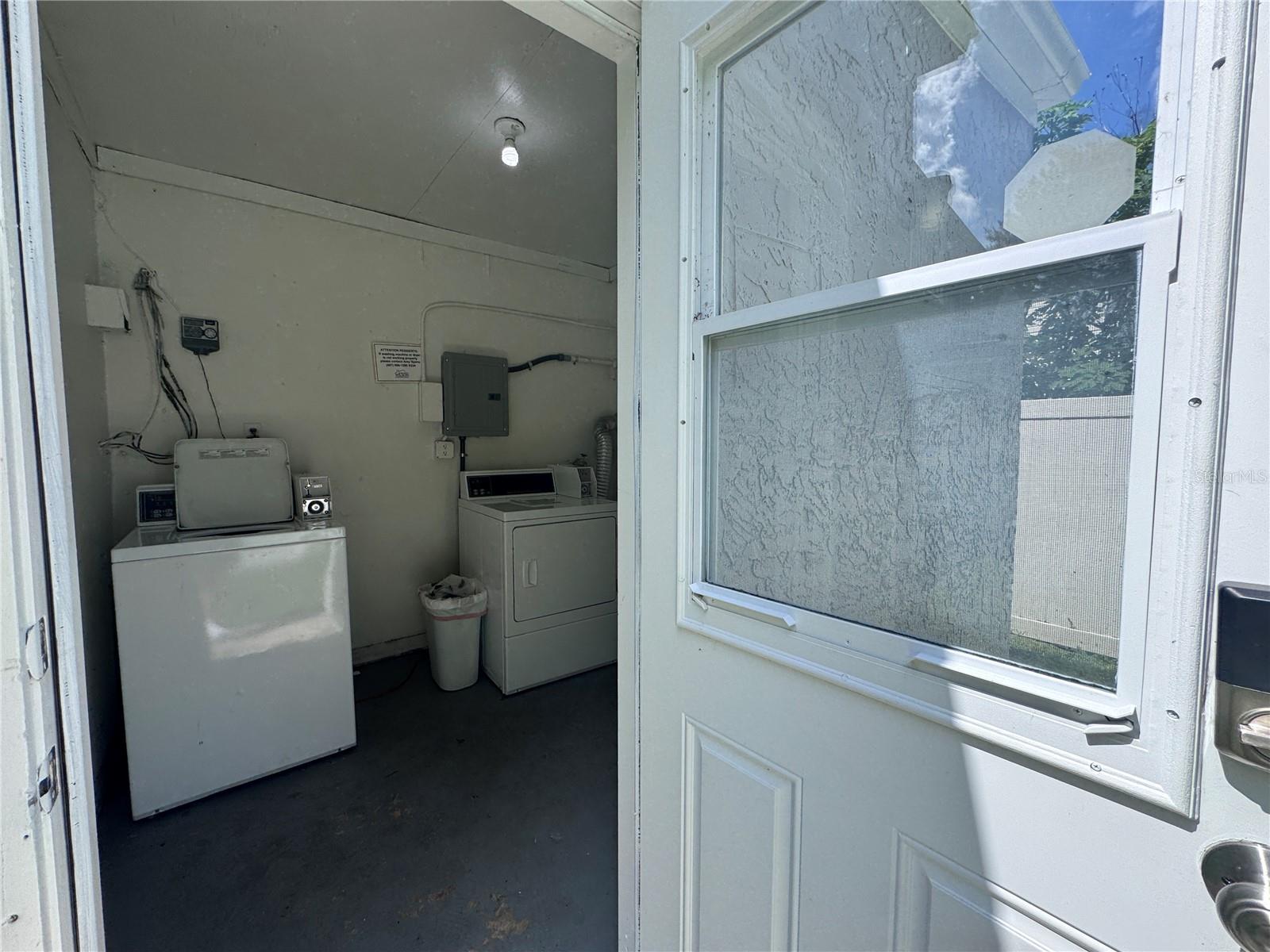 115 E Smith St #8 Property Photo 26