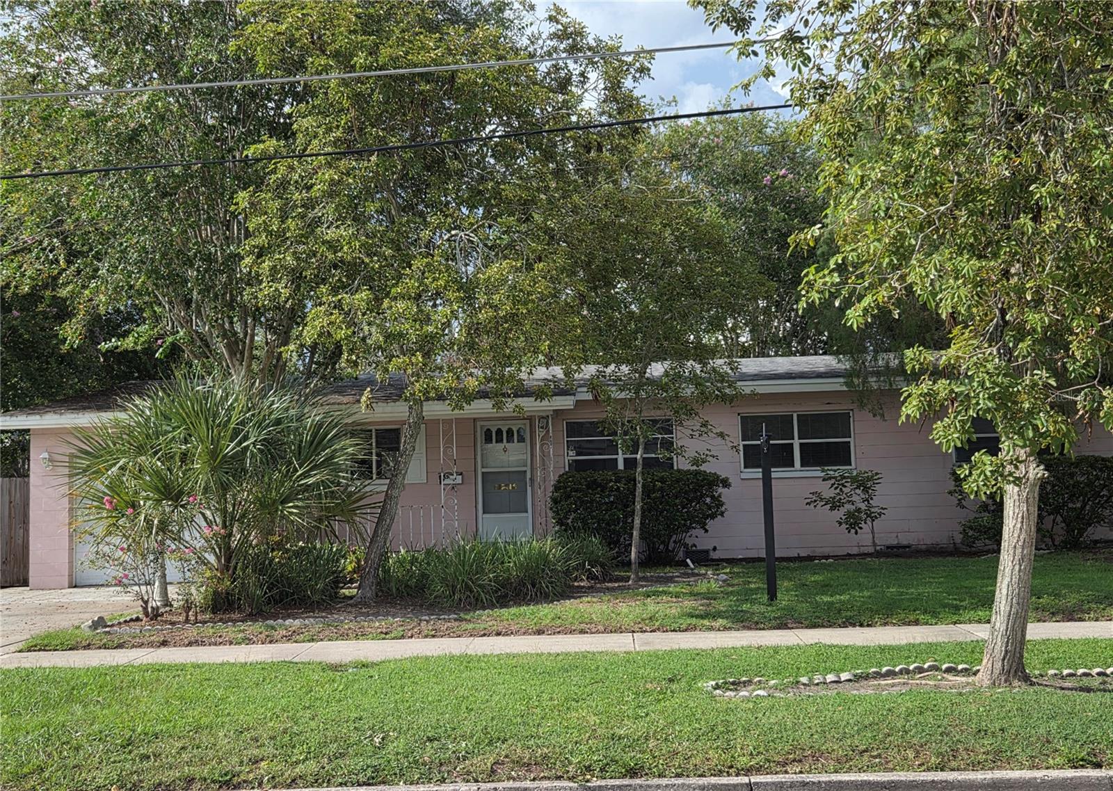 2917 Vine St Property Photo 1