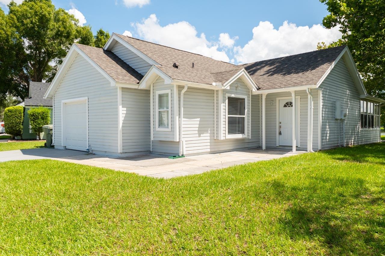 2313 Pebble Brook Rd Property Photo 1