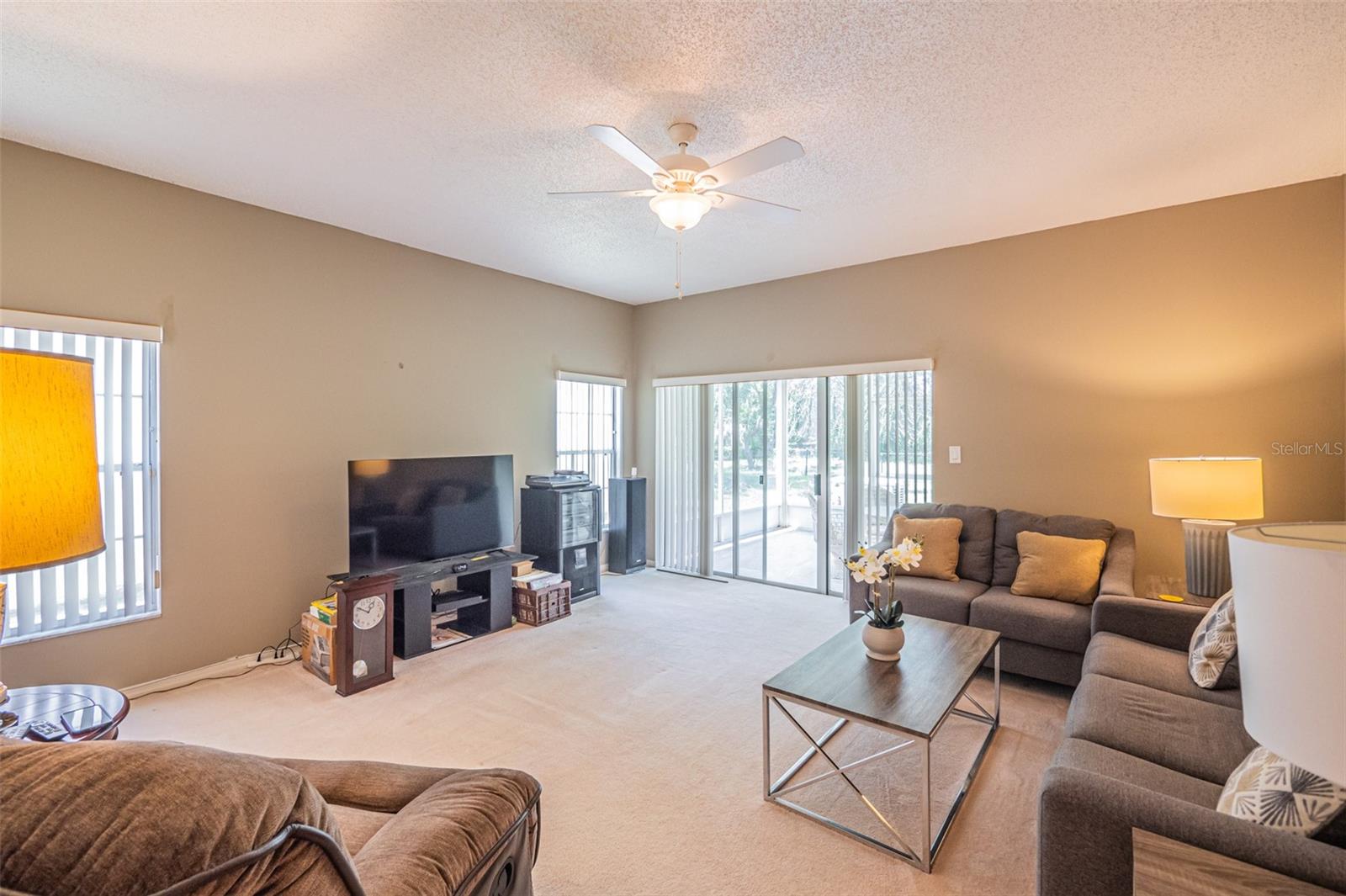 11624 Peach Grove Ln Property Photo 14