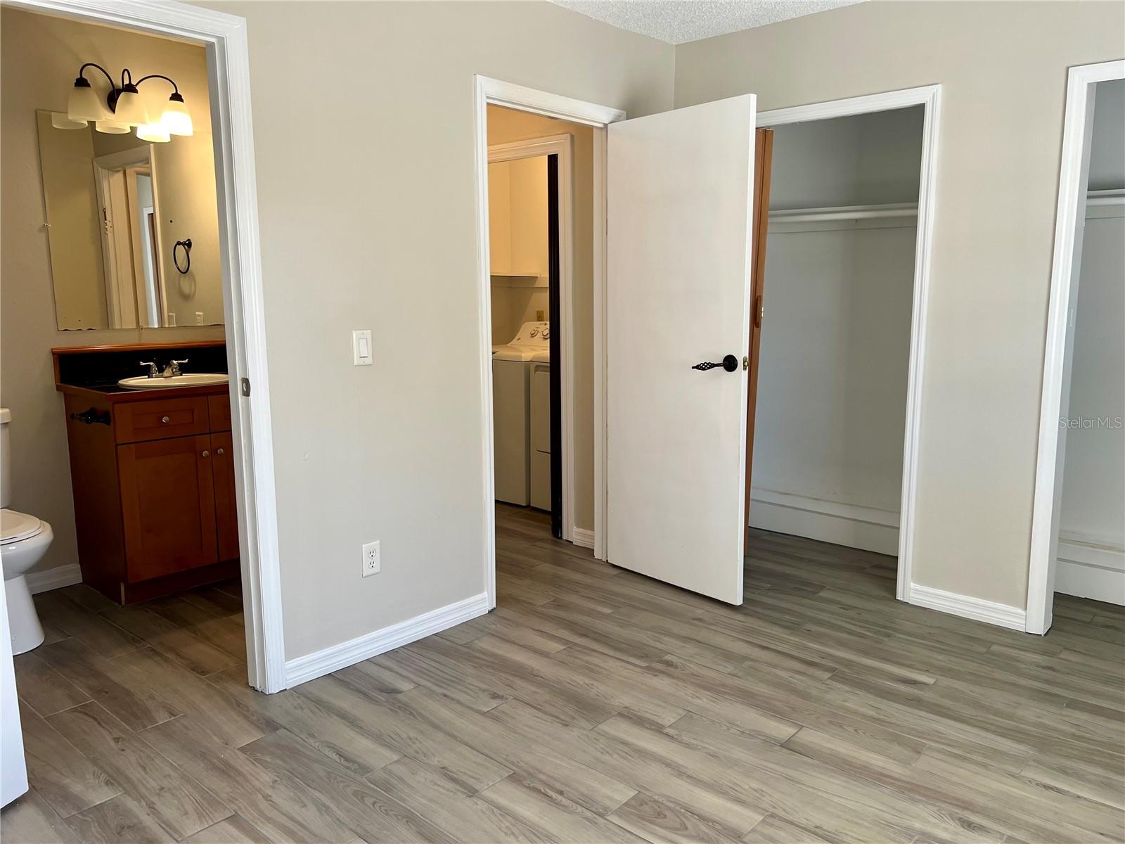 1820 Central Park Ave Property Photo 13