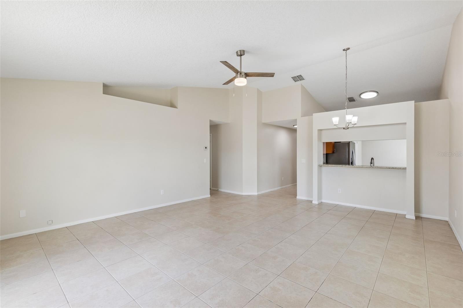 5272 Lonesome Dove Dr Property Photo 6