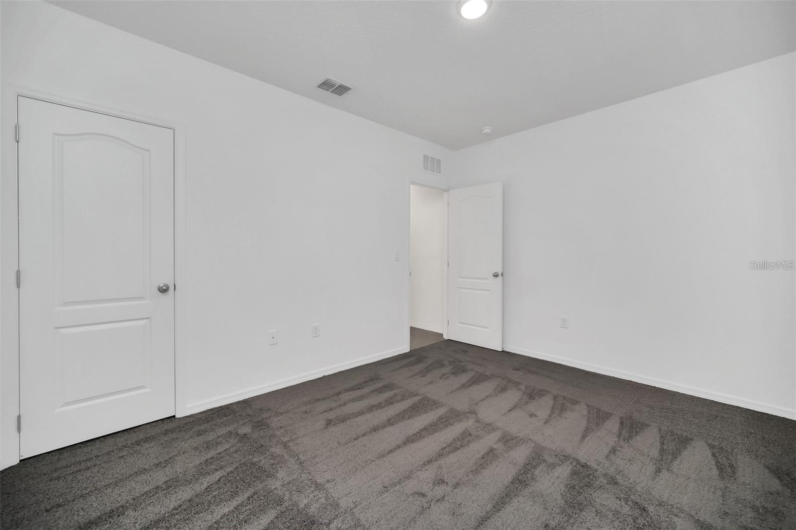 1154 Oak Bluff Dr Property Photo 25
