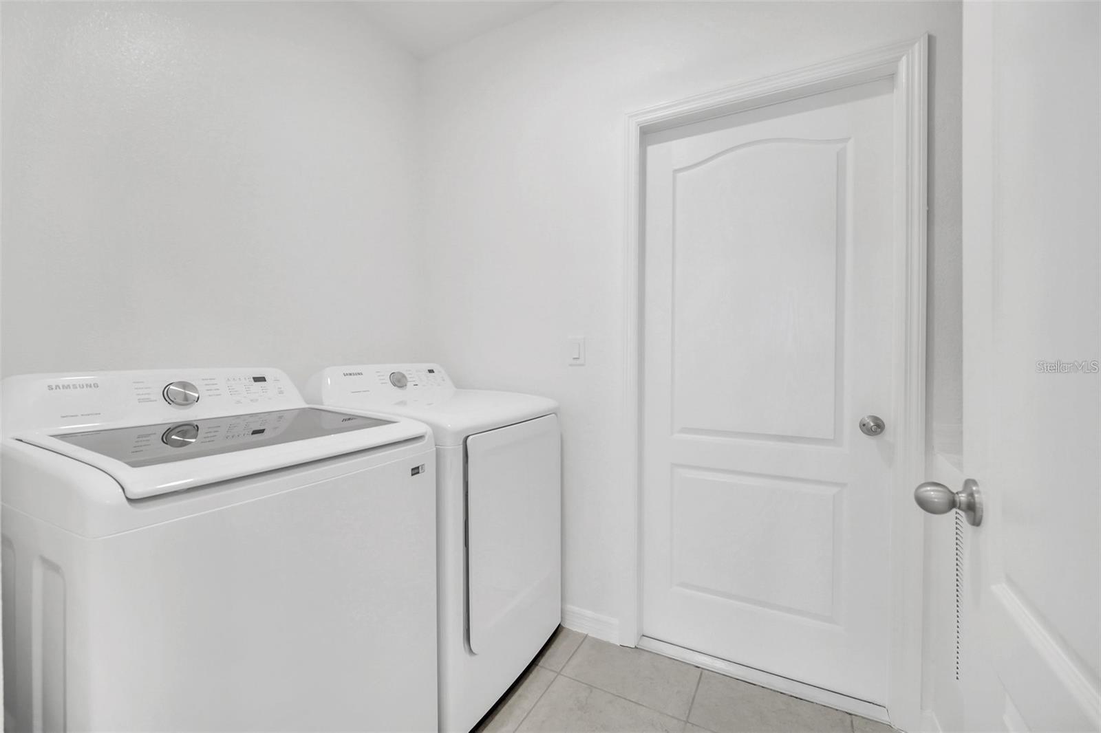 1154 Oak Bluff Dr Property Photo 26