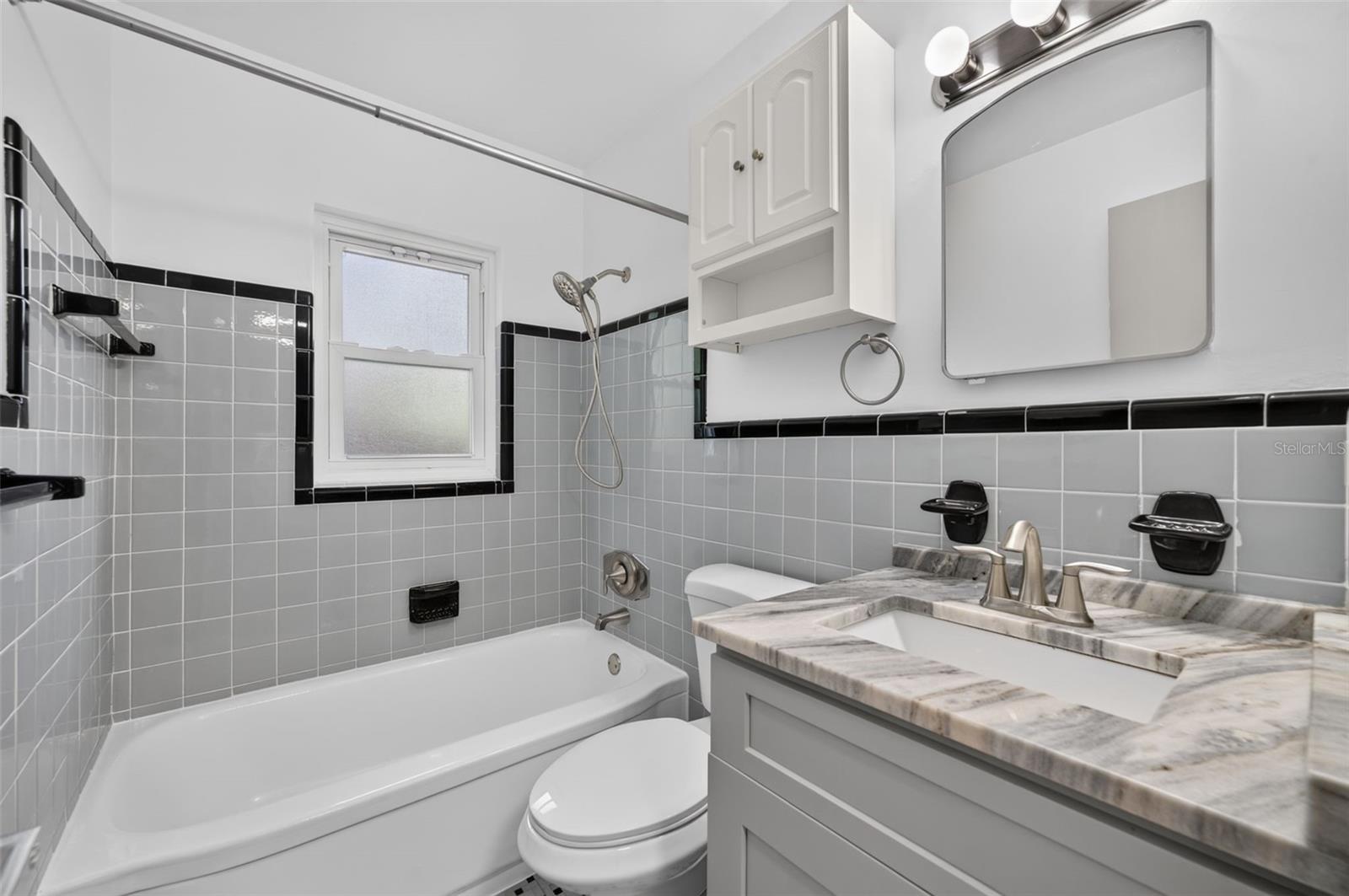 1317 Cloverlawn Ave Property Photo 13