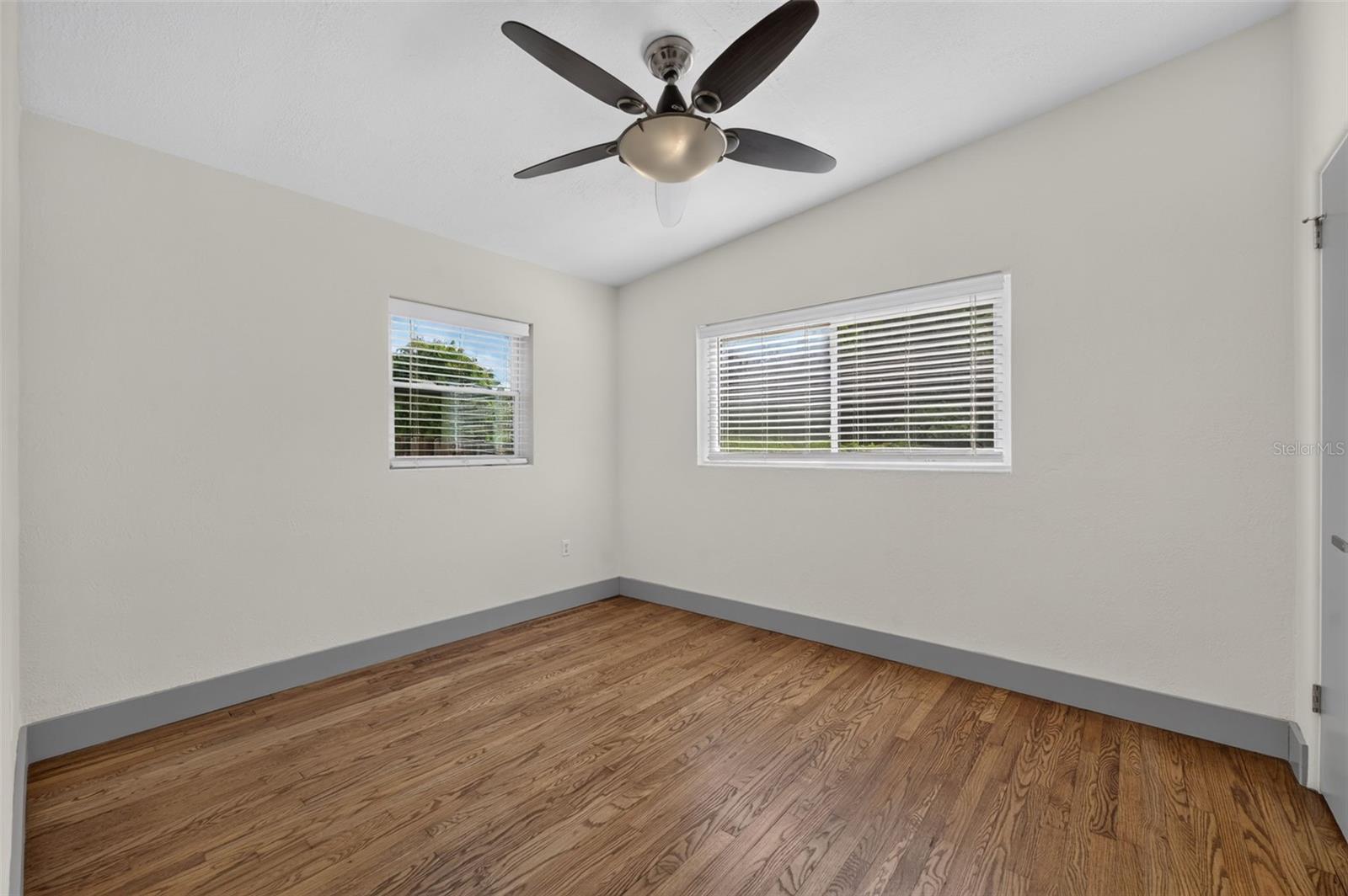 1317 Cloverlawn Ave Property Photo 14
