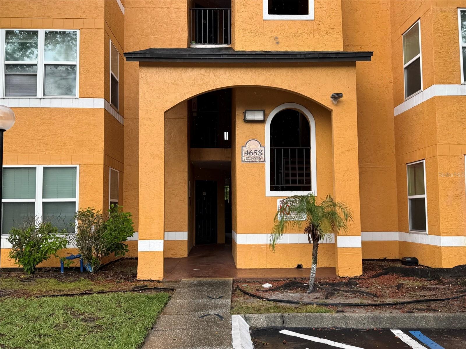 4658 COMMANDER DR #813 Property Photo 1