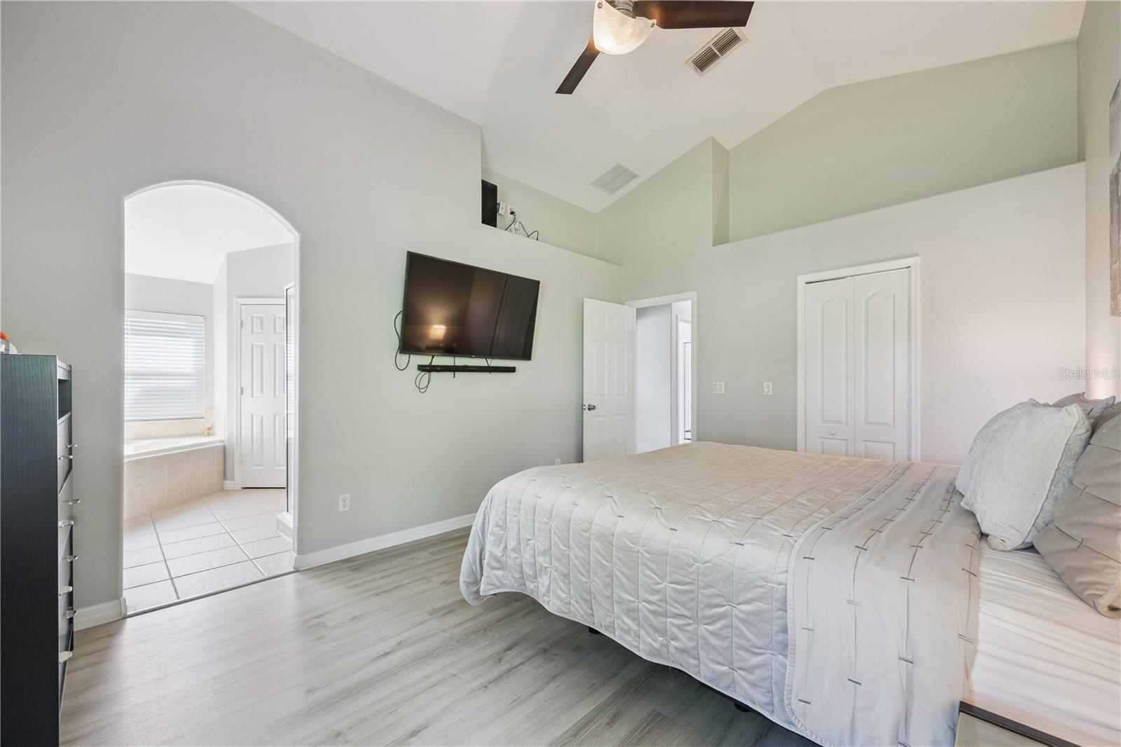 11625 Great Commission Way Property Photo 18