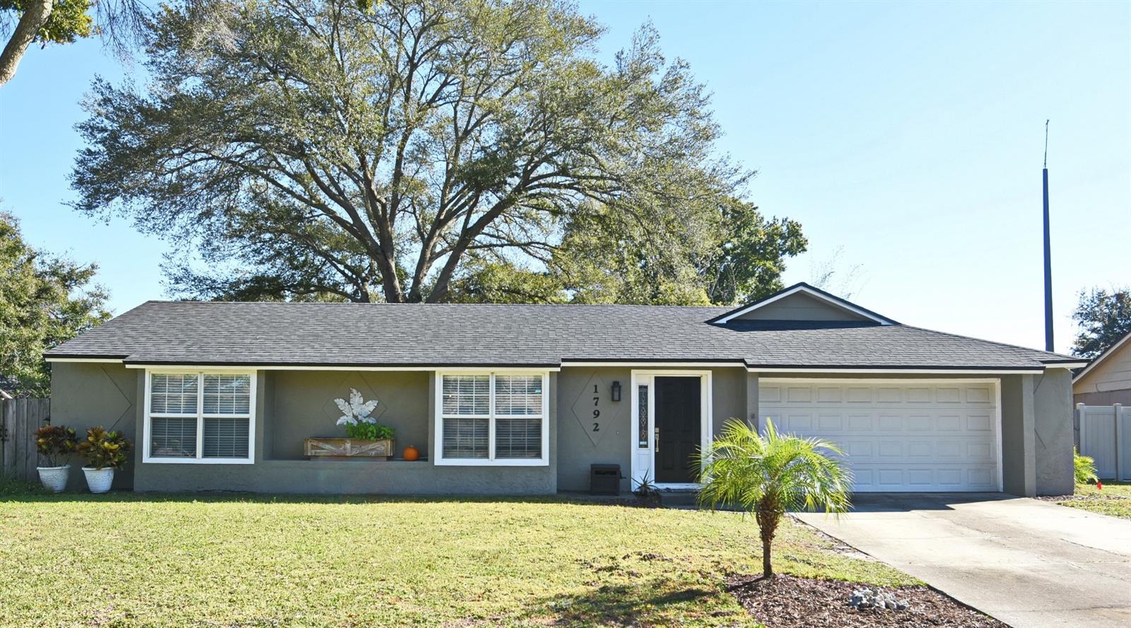 1792 Pam Cir Property Photo 1