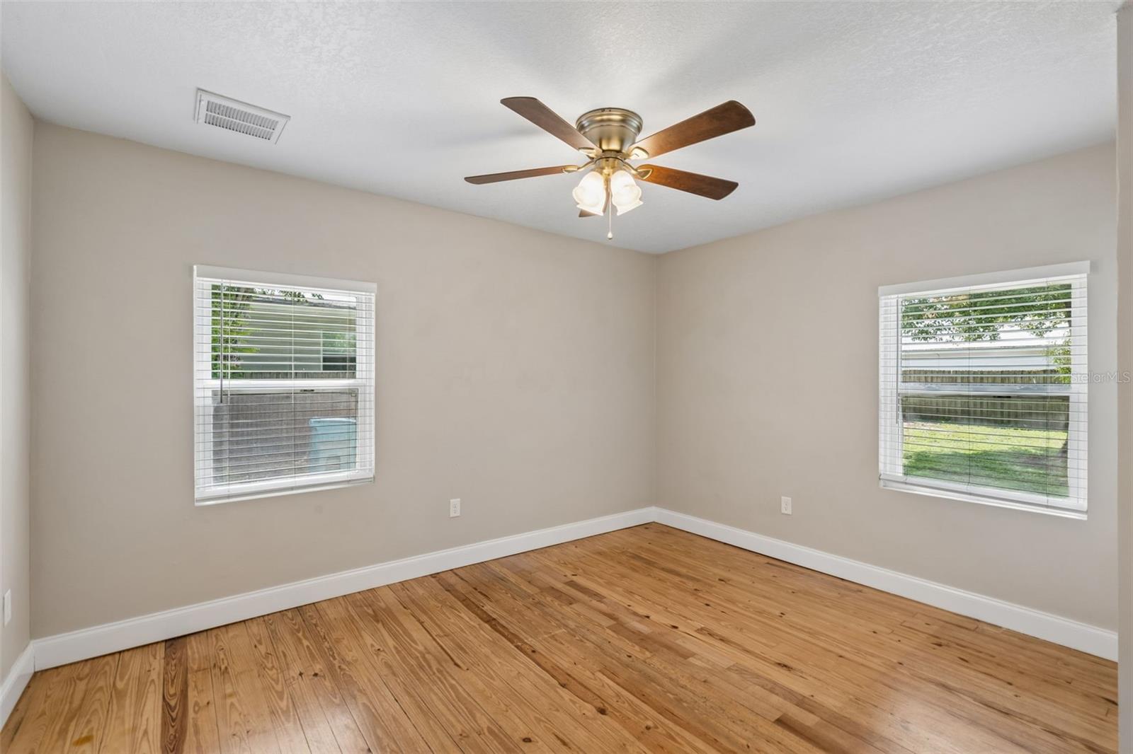 140 Page St Property Photo 11