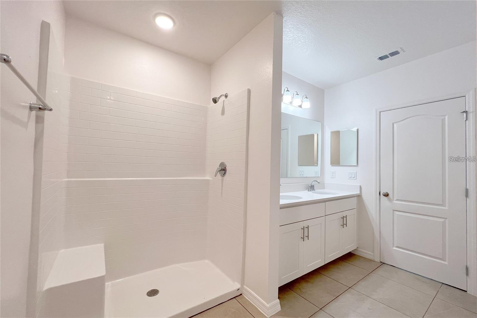 1162 Oak Bluff Dr Property Photo 12