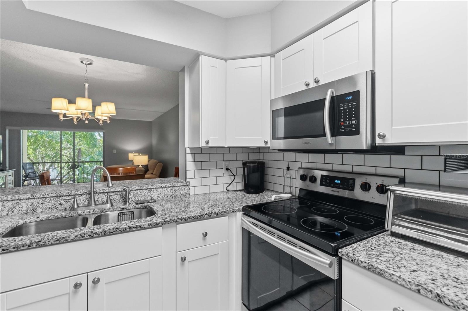 620 Cranes Way #303 Property Photo 6