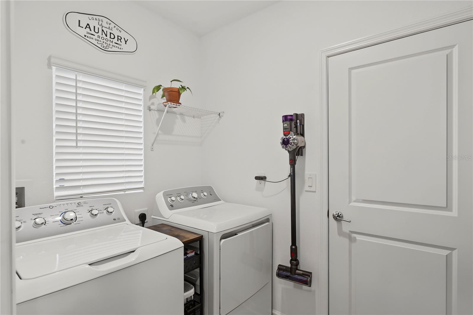 6838 Wilson Hammock Ave Property Photo 18