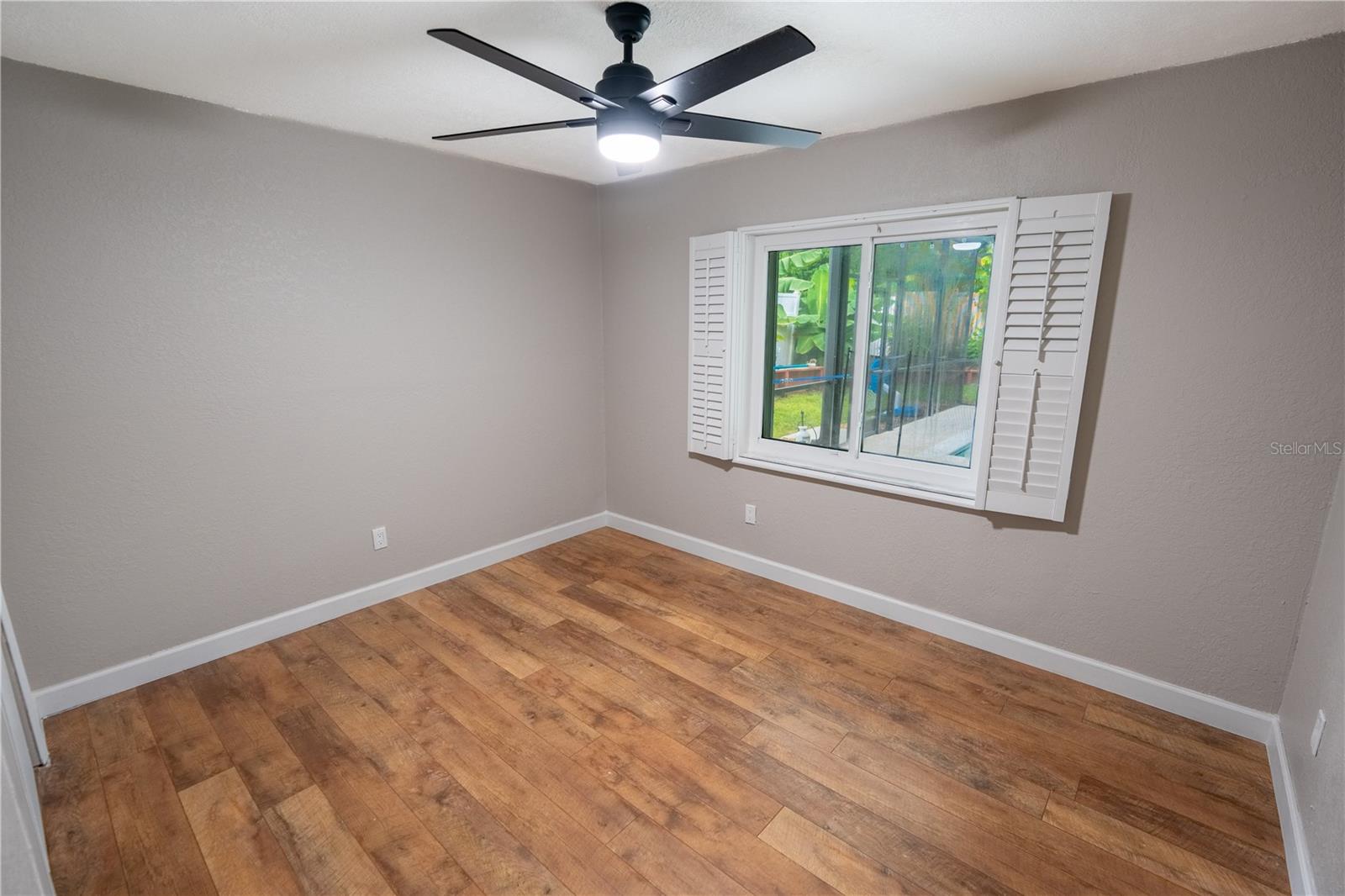 691 Shady Ct Property Photo 12