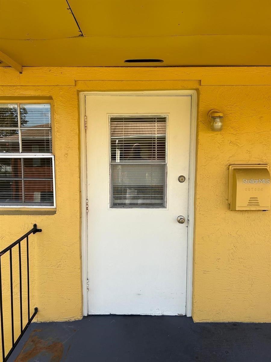 1627 W Oak Ridge Rd #d Property Photo 2