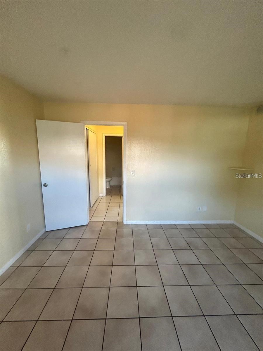 1627 W Oak Ridge Rd #d Property Photo 12