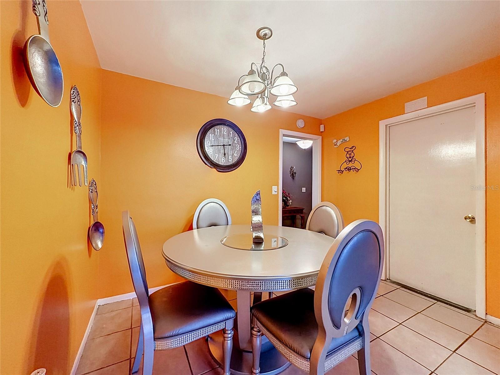 5682 Altec Ct Property Photo 7