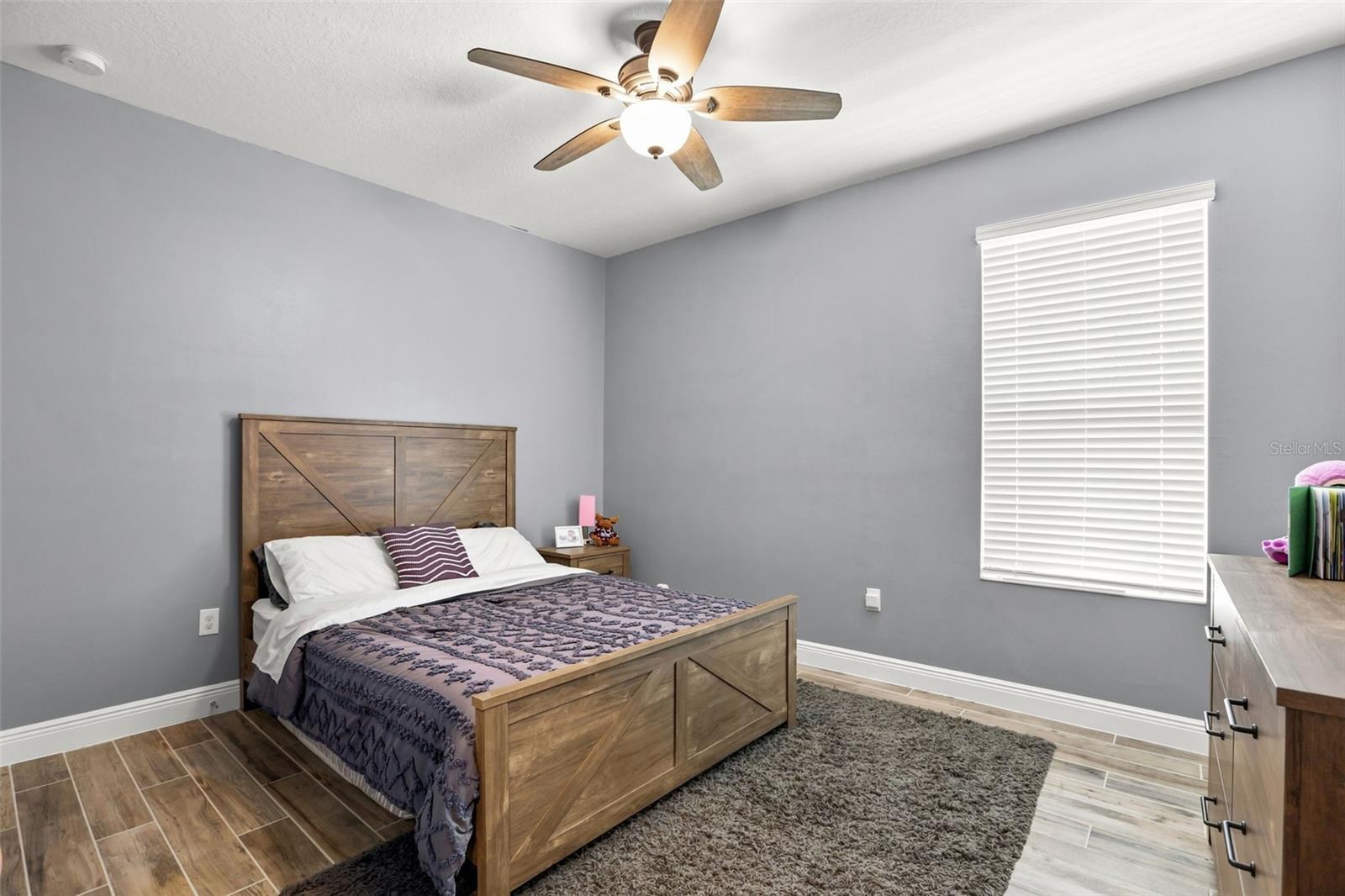 4924 Golden Zenith Way Property Photo 21