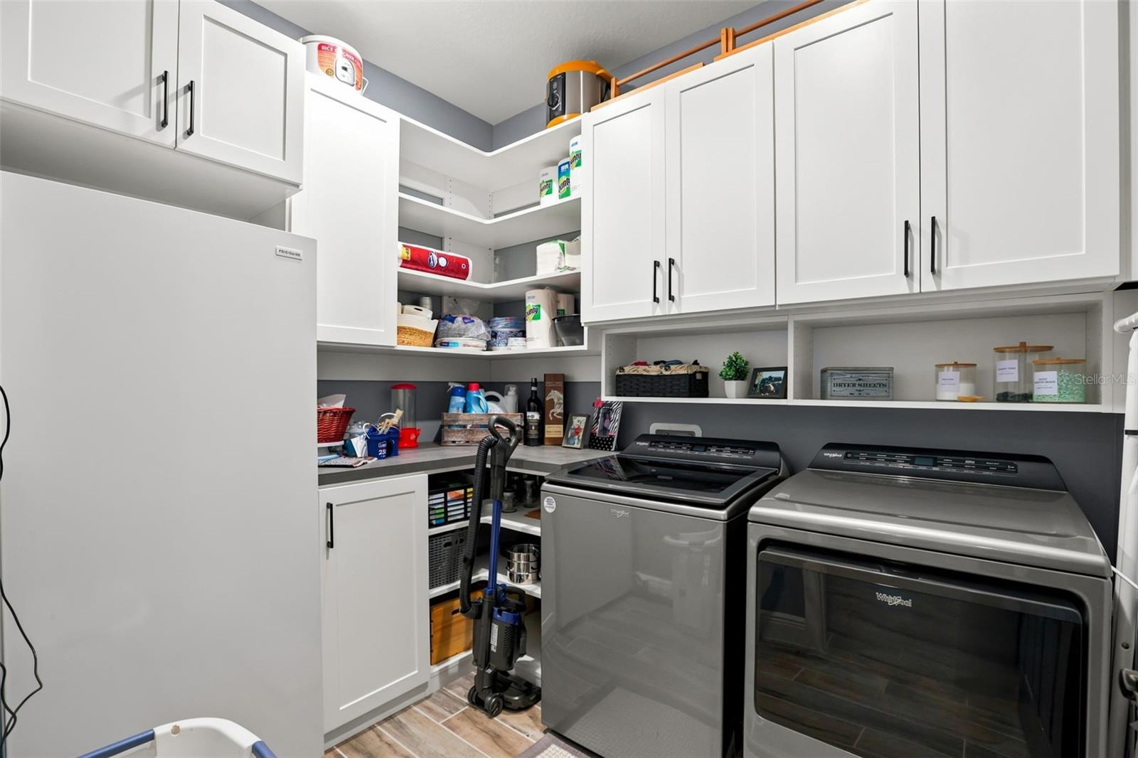 4924 Golden Zenith Way Property Photo 39