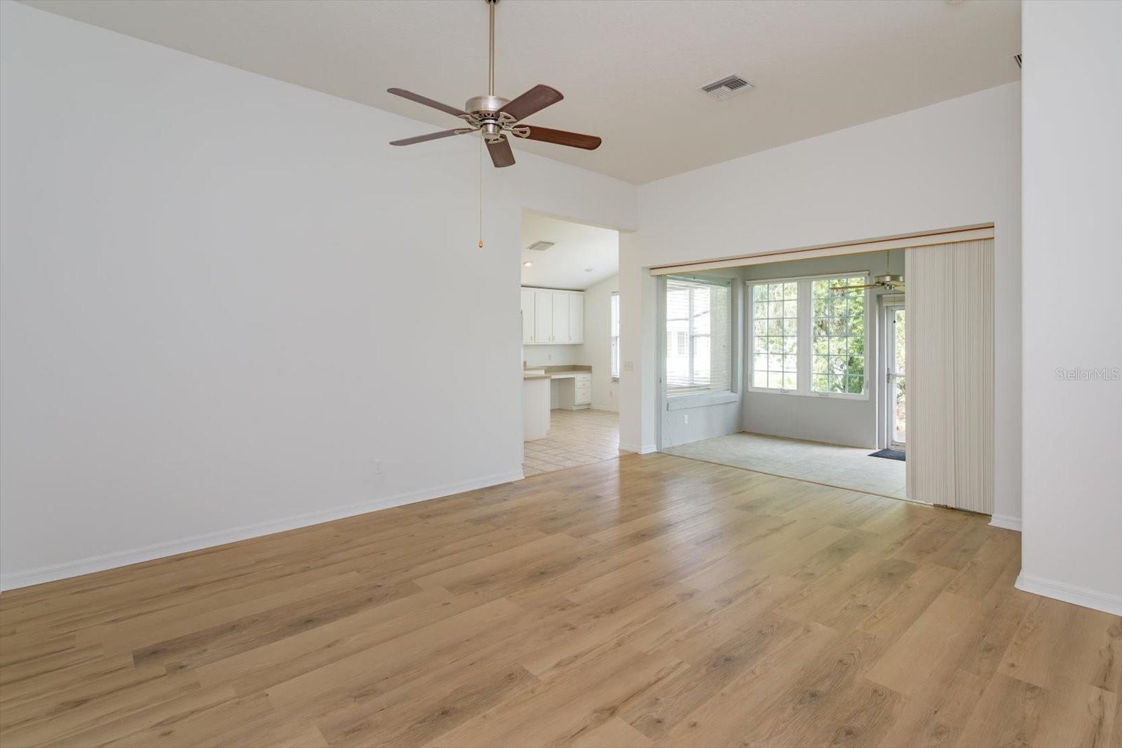 931 Vindale Rd Property Photo 6
