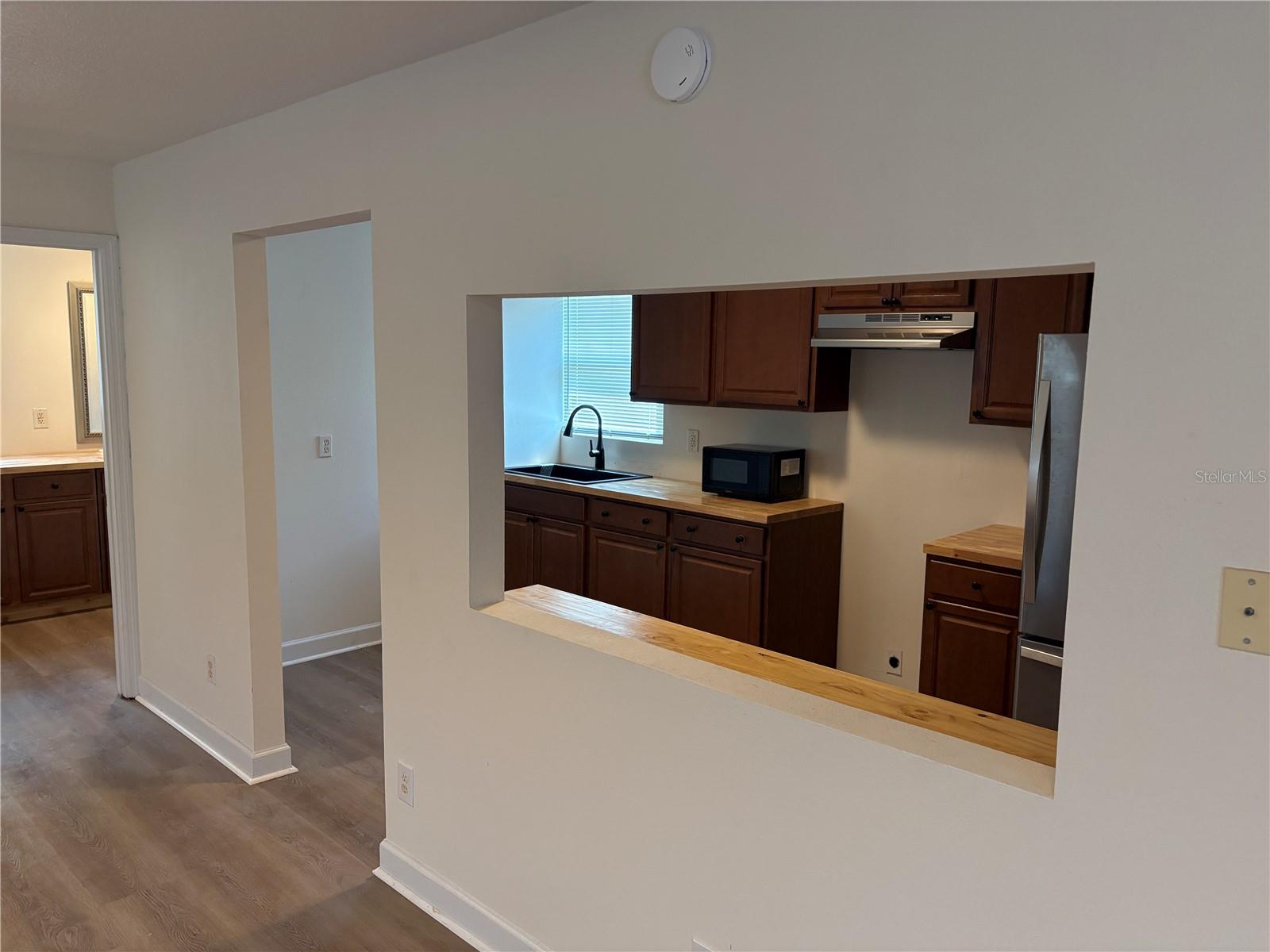 1100 Jamela Dr #b Property Photo 11