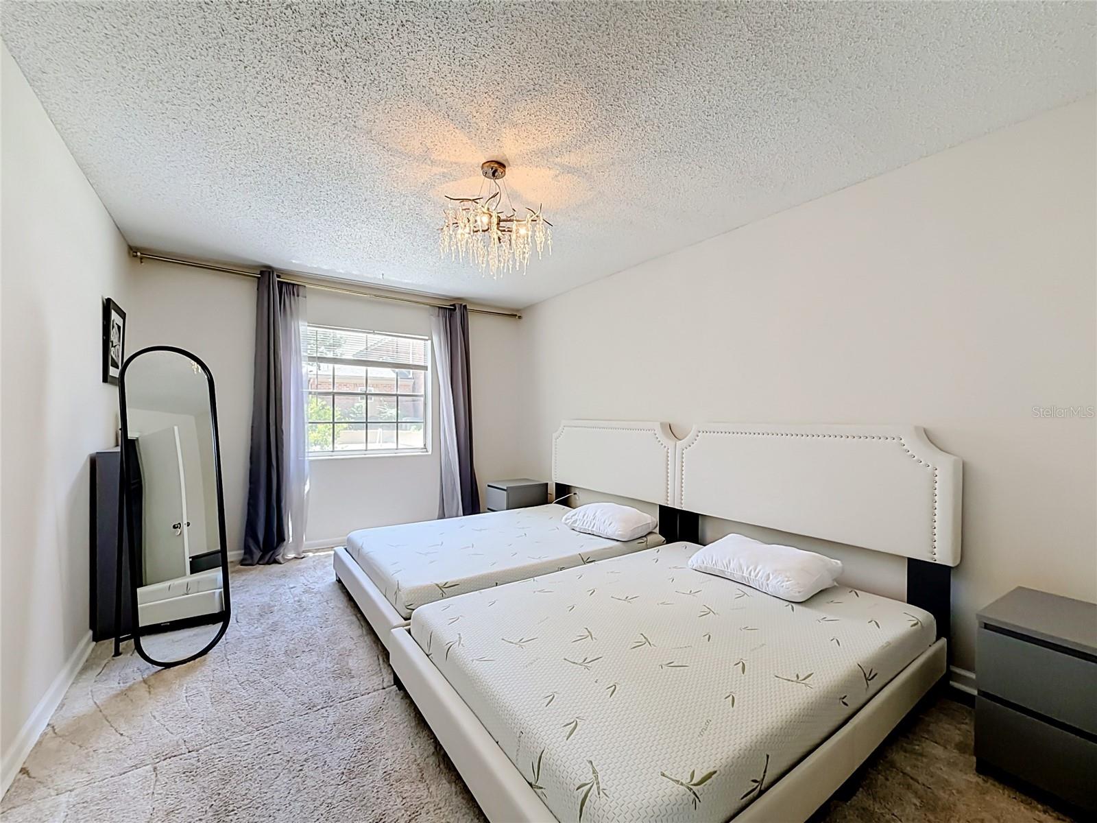 476 Banyon Tree Cir #104 Property Photo 18