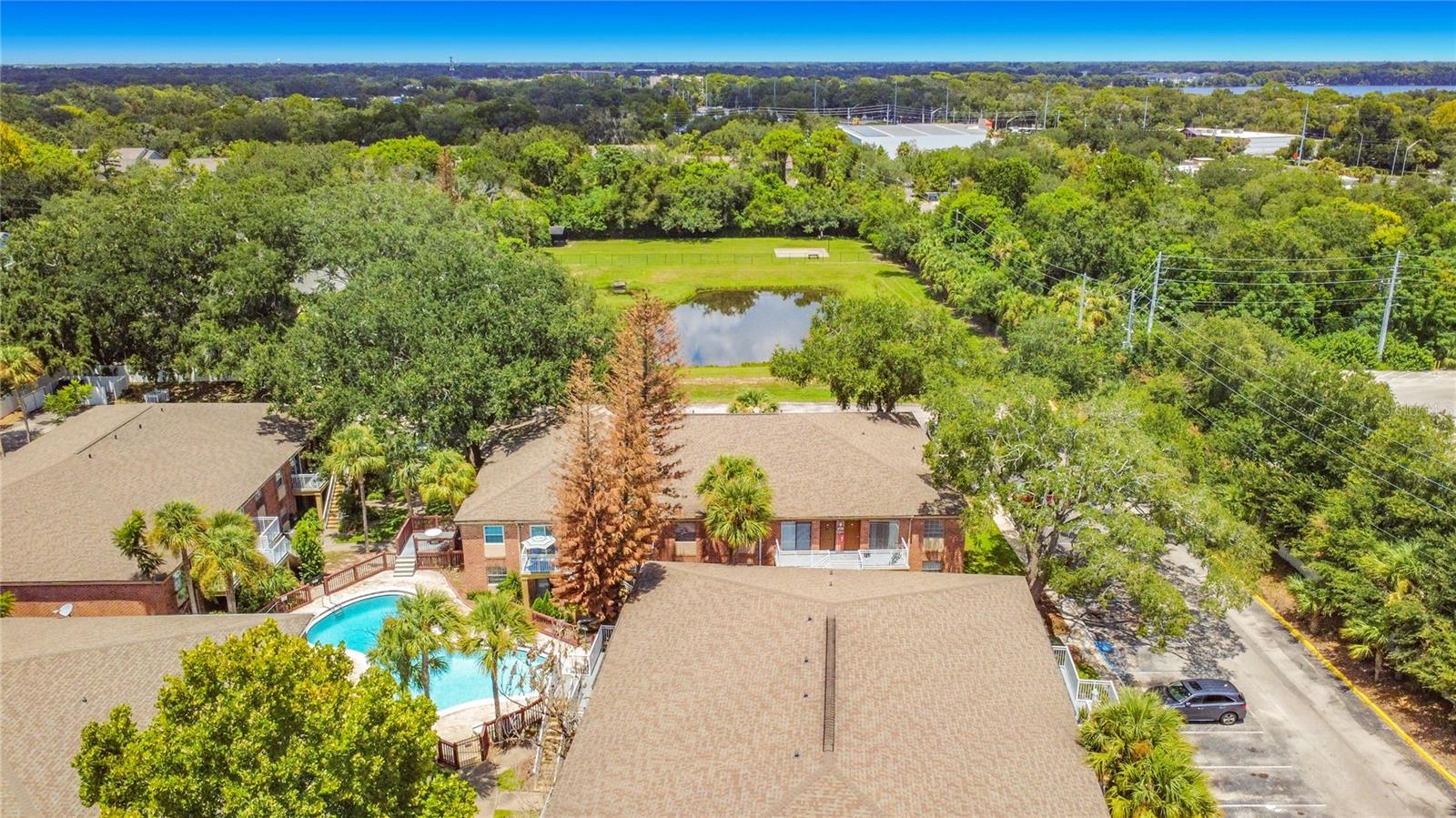 476 Banyon Tree Cir #104 Property Photo 22