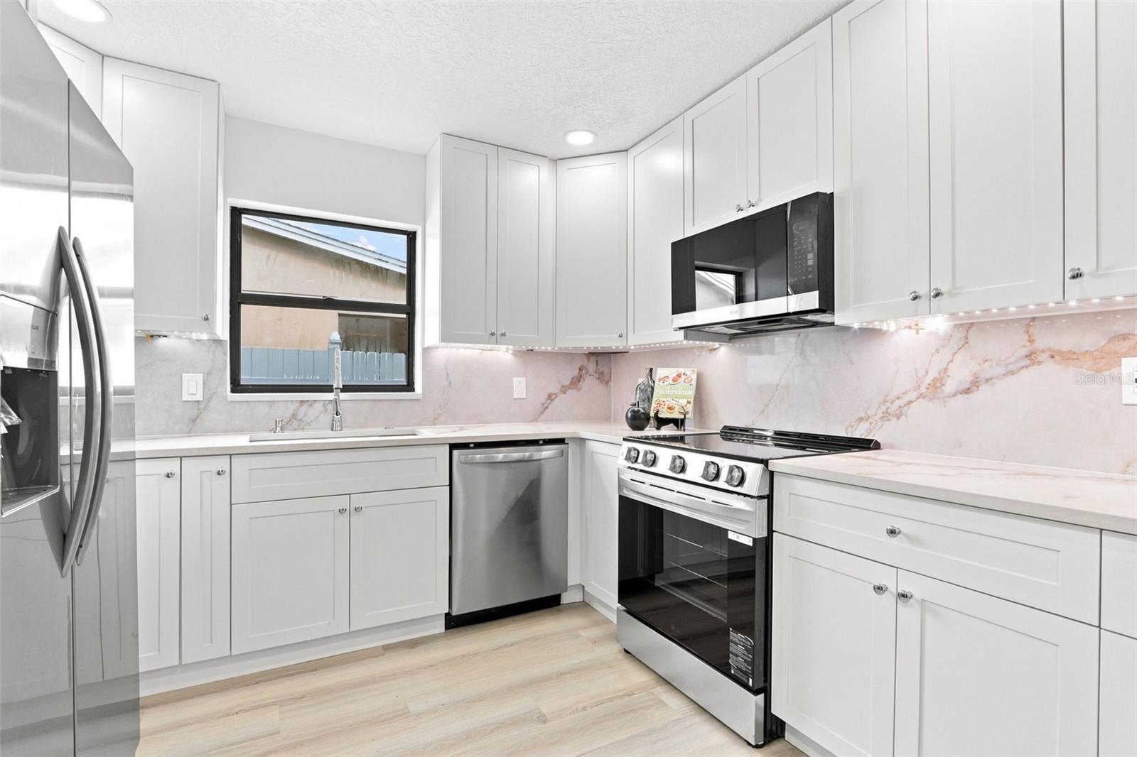 5207 Desmond Ln Property Photo 12