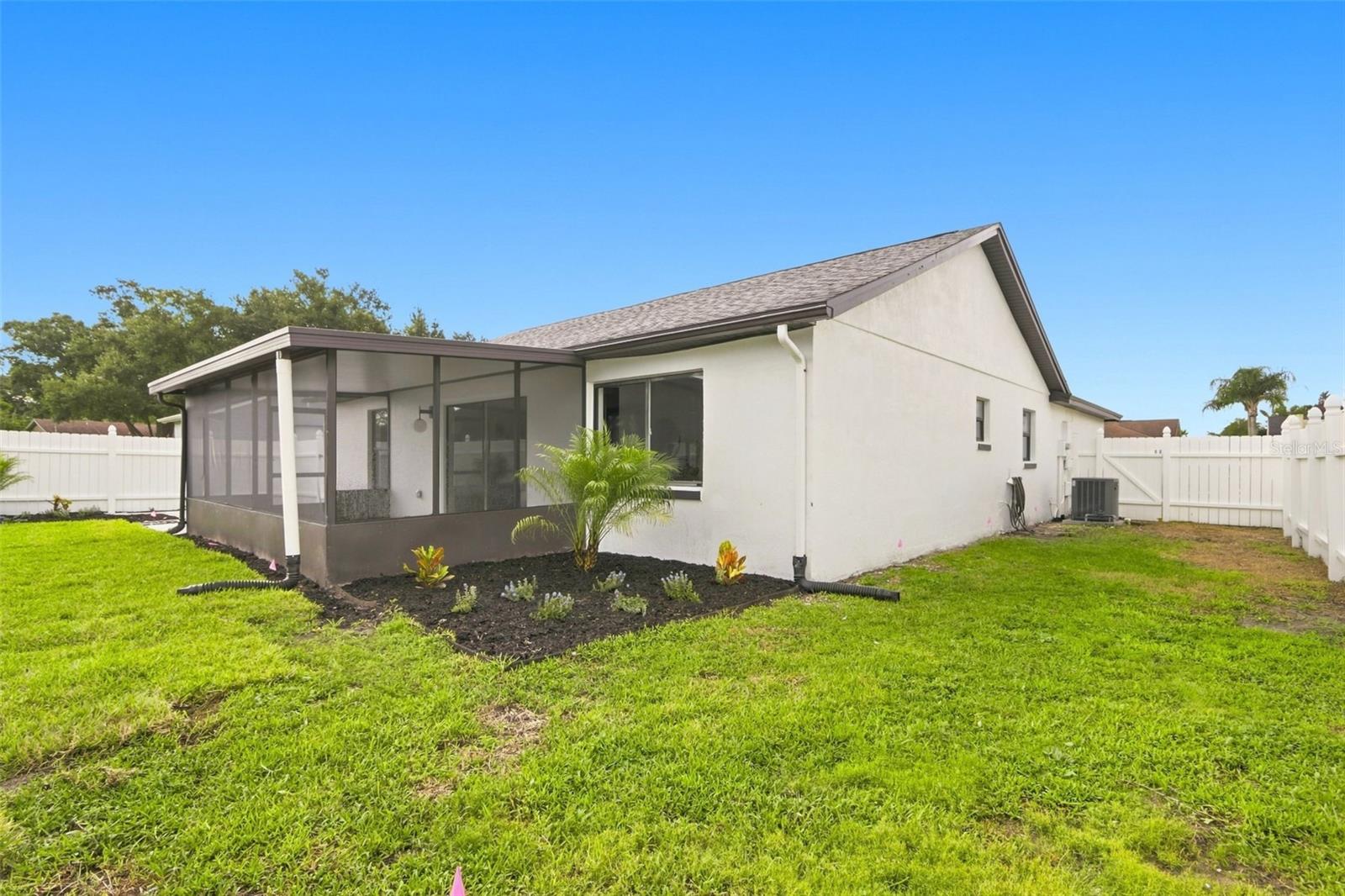 5207 Desmond Ln Property Photo 34