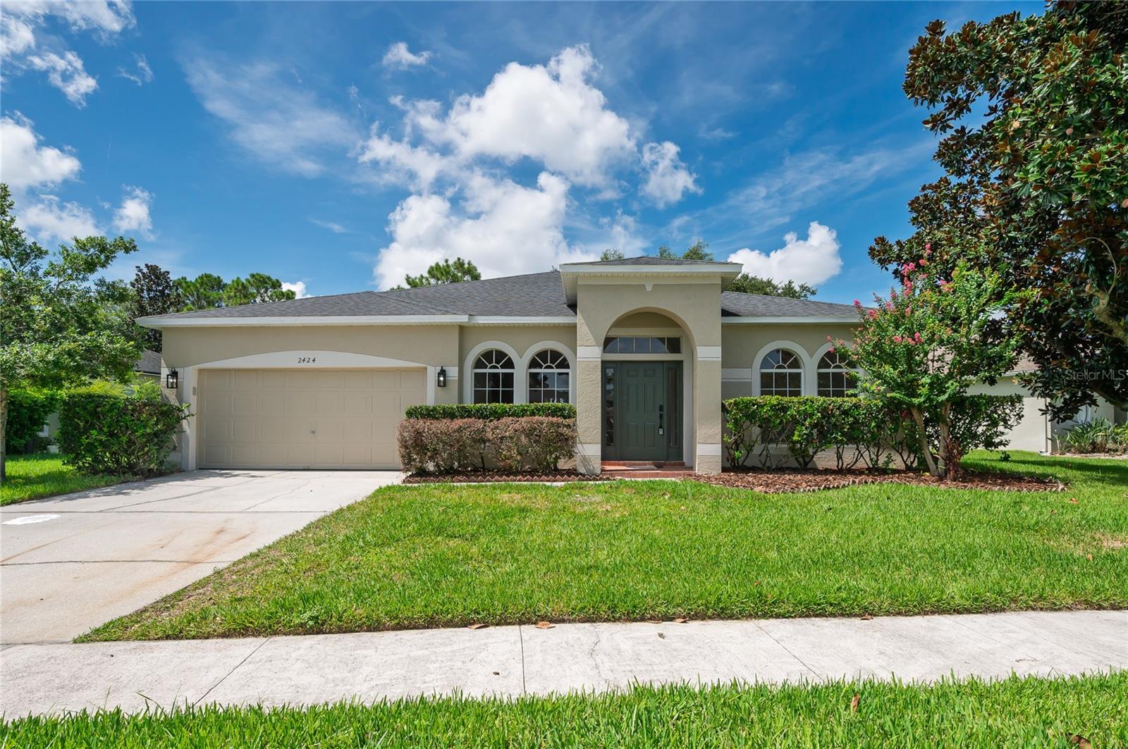 2424 Stone Cross Cir Property Photo 1