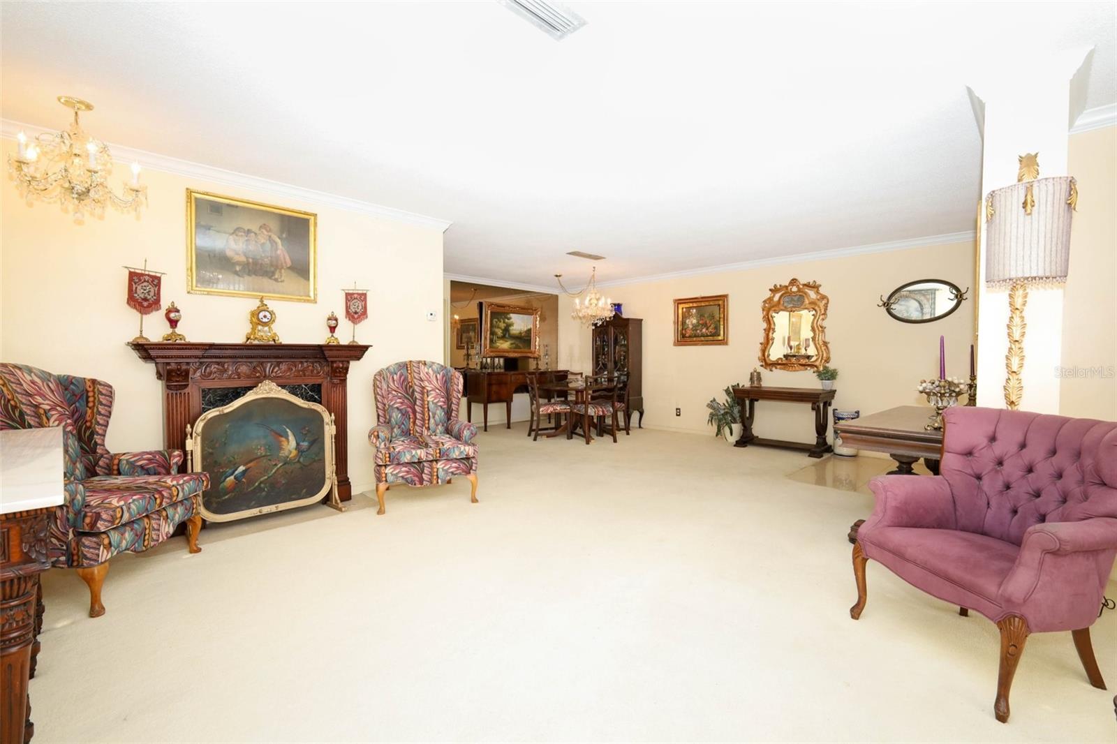 311 E Morse Blvd #4-5 Property Photo 6