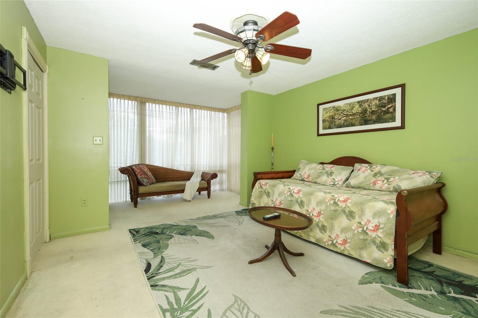 311 E Morse Blvd #4-5 Property Photo 15